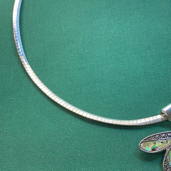 Vintage Dragonfly with Abalone Inlaid Shell Wings Pendant Silver Omega Necklace - Picture 11 of 13